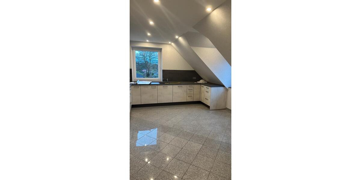 Dachgeschoßwohnung Heiligenhafen - 3 Zimmer, 90 m&sup2;, 1.370&euro; | Angebot:25855376