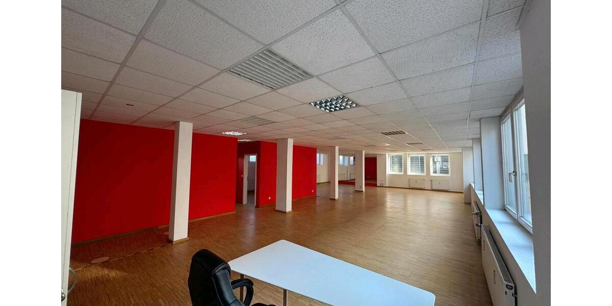 Gewerbeobjekt Villingen-Schwenningen Schwenningen - 1.560&euro; | Angebot:26104894