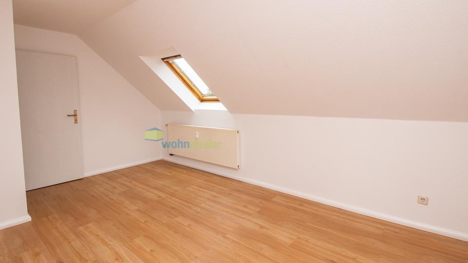 Dachgeschoßwohnung Borna - 2 Zimmer, 37 m&sup2;, 269&euro; | Angebot:25649728