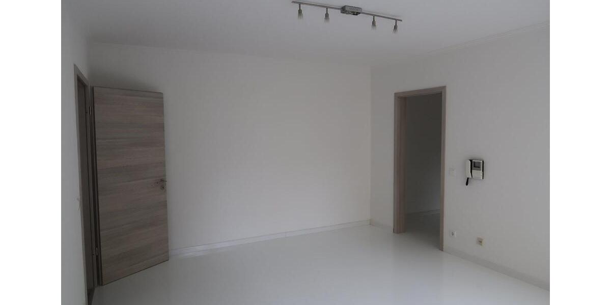 Erdgeschoßwohnung Deggendorf - 2 Zimmer, 64 m&sup2;, 650&euro; | Angebot:25857785