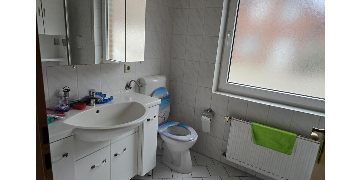 Schöne 3 ZKB Erdgeschoss Wohnung mit Stellplatz 3 zimmer