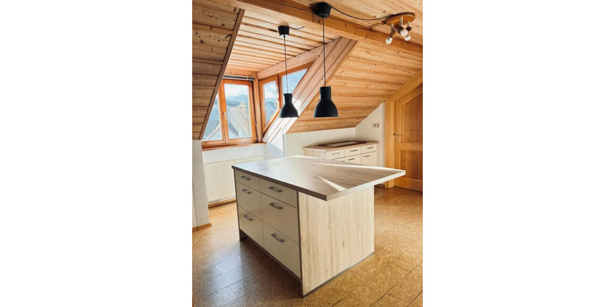 Dachgeschoßwohnung Regensburg Galgenberg - 3 Zimmer, 85 m&sup2;, 750&euro; | Angebot:25293580