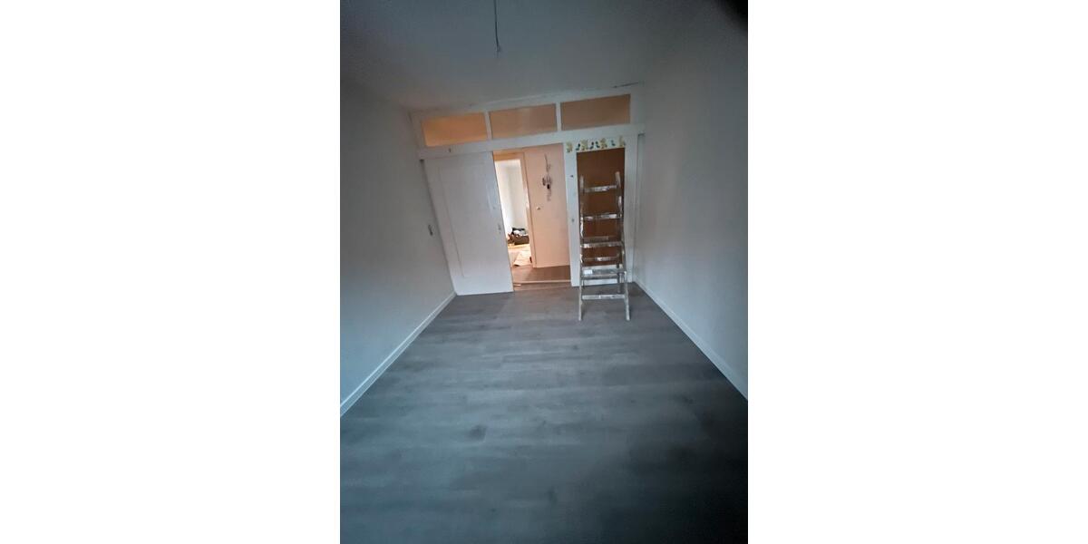 Etagenwohnung Fernwald - 5 Zimmer, 130 m&sup2;, 1.250&euro; | Angebot:24743021