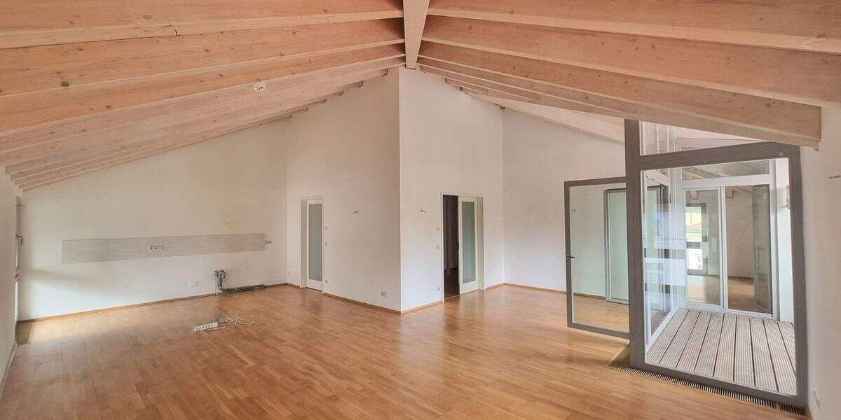 Etagenwohnung Bad Saarow Bad Saarow-Pieskow - 2 Zimmer, 101 m&sup2;, 1.000&euro; | Angebot:25783629