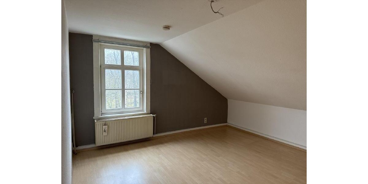 Dachgeschoßwohnung Gotha - 3 Zimmer, 84 m&sup2;, 580&euro; | Angebot:24513563