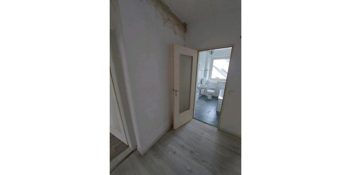 Etagenwohnung Thiersheim - 3 Zimmer, 75 m&sup2;, 670&euro; | Angebot:26273999