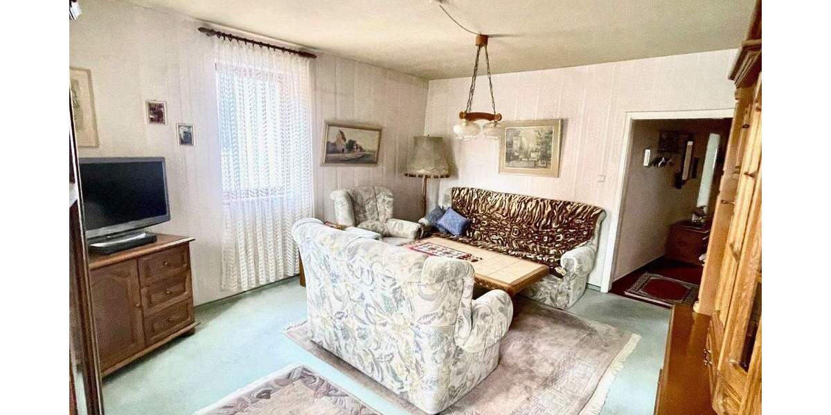 Einfamilienhaus Frickenhausen - 5 Zimmer, 150 m&sup2;, 1.150&euro; | Angebot:24992587