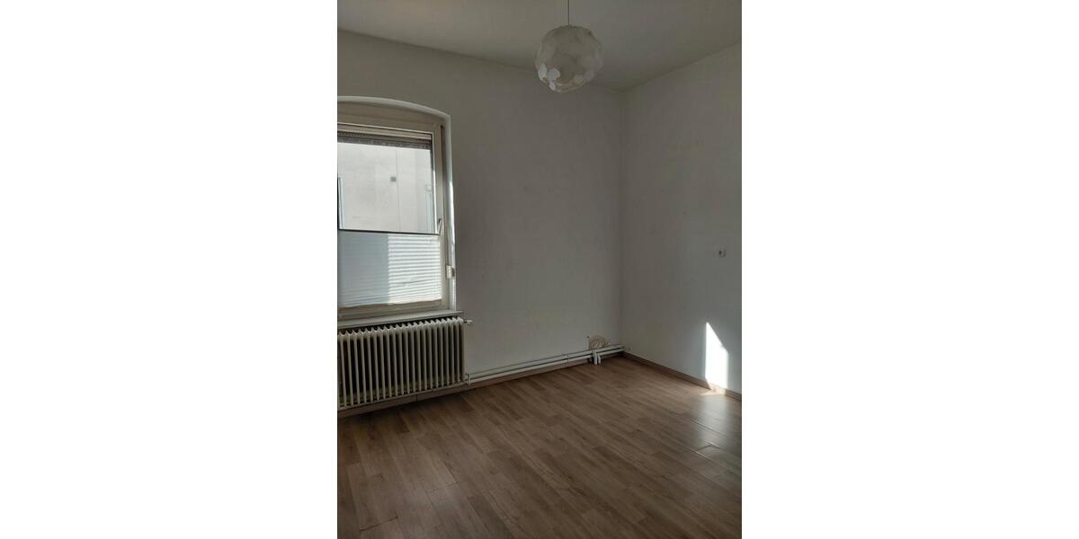 Erdgeschoßwohnung Oldenburg Eversten - 4.5 Zimmer, 120 m&sup2;, 950&euro; | Angebot:26044094