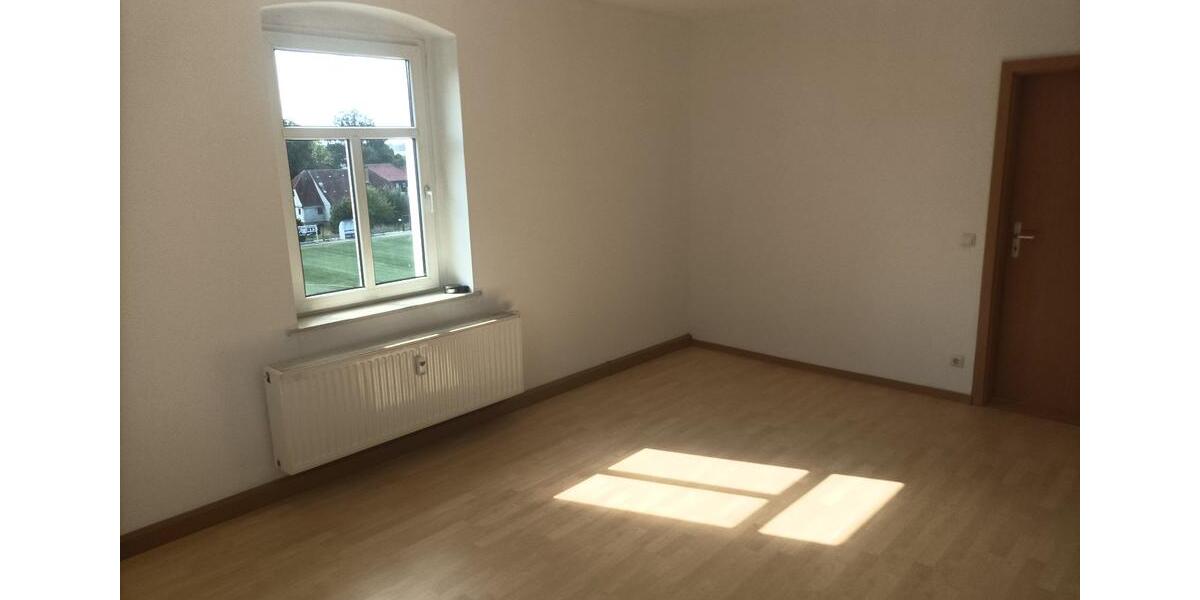 Etagenwohnung Ebersbach-Neugersdorf Neugersdorf - 2 Zimmer, 50 m&sup2;, 250&euro; | Angebot:26646092