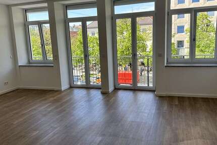 Wohnung München Neuhausen-Nymphenburg - 3 Zimmer, 82 m&sup2;, 2.350&euro; | Angebot:26759776