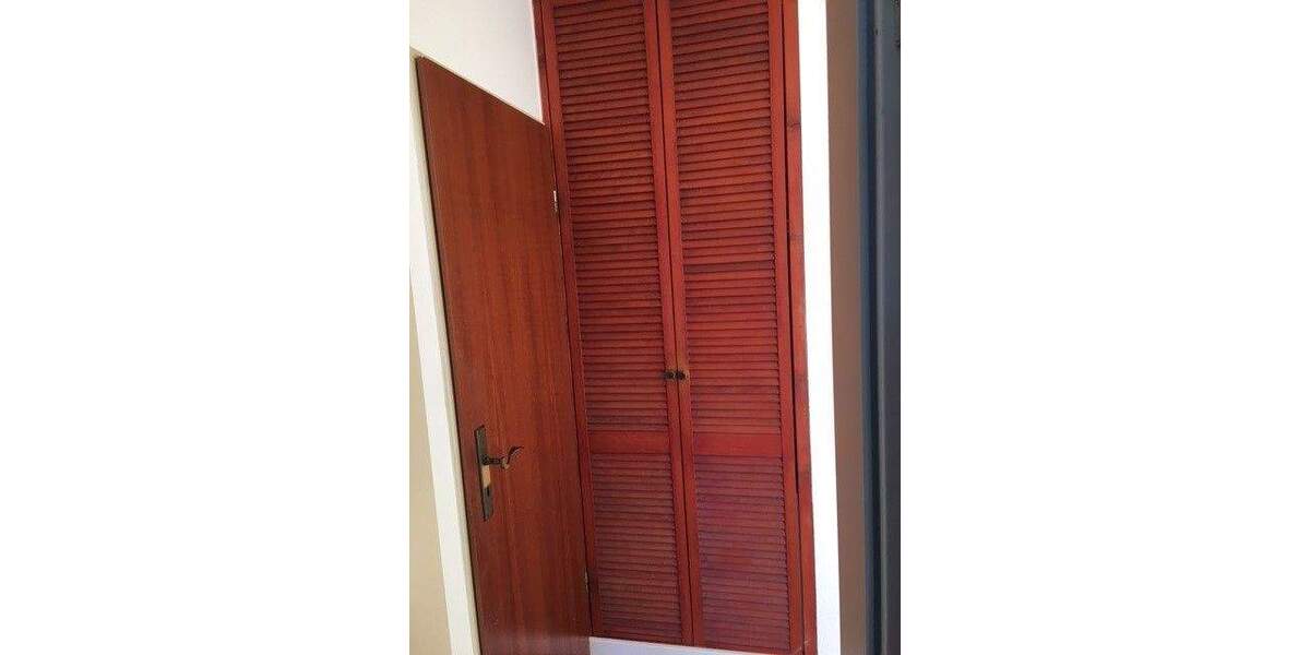 Renovierte 2-Raumwohnung mit Balkon und Einbauküche in Eisenberg 2 zimmer