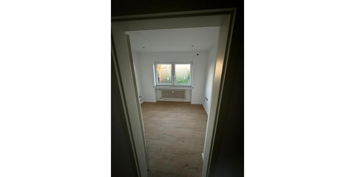4-Zimmer-Wohnung OG | 95 m² | Balkon | Garten | kernsaniert 4 zimmer