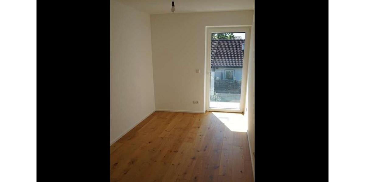 Reihenhaus Unterschleißheim - 8 Zimmer, 221 m&sup2;, 3.840&euro; | Angebot:24752722