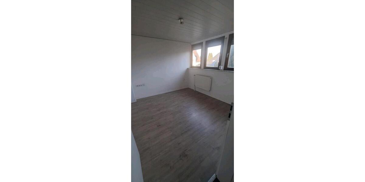 Wohnen auf Zeit Wallenhorst - 6 Zimmer, 150 m&sup2;, 300&euro; | Angebot:26432764