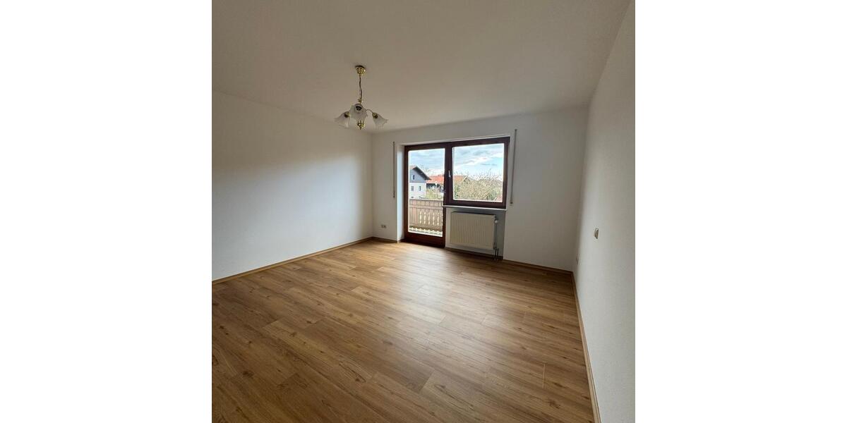 Etagenwohnung Wittibreut - 4 Zimmer, 127 m&sup2;, 710&euro; | Angebot:26004640