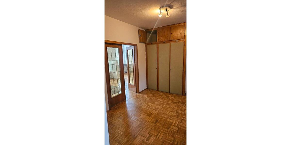 Etagenwohnung Oberhausen Alt-Oberhausen - 3 Zimmer, 110 m&sup2;, 1.500&euro; | Angebot:26042758