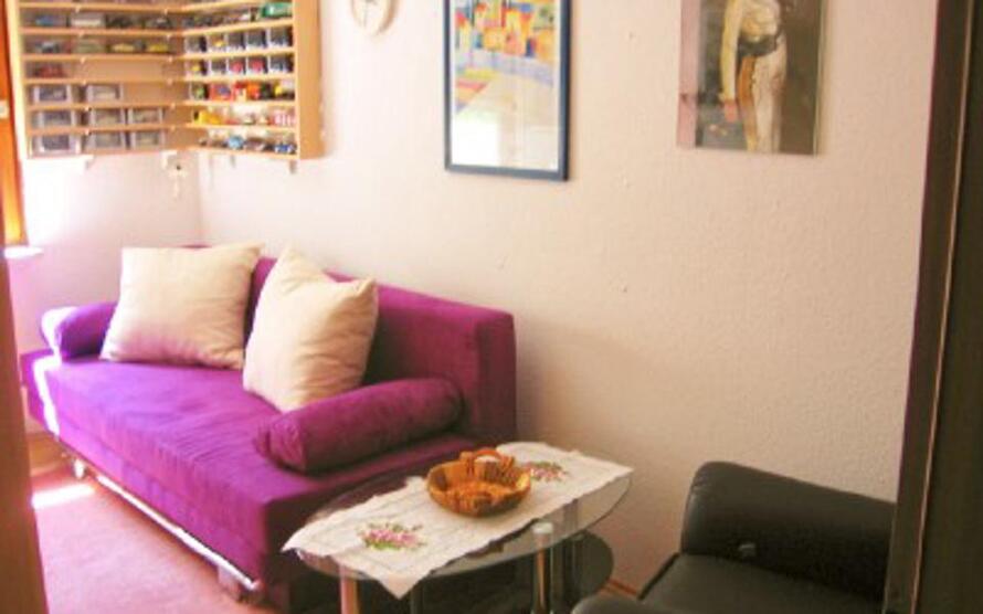 GästeZimmer mit Internet, TV, eigenes WC sowie Bad- und Küchenmitbenützung, Frühstück möglich, Internet, Waschmaschine