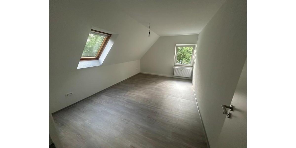 Dachgeschoßwohnung Dortmund Mengede - 2 Zimmer, 61 m&sup2;, 520&euro; | Angebot:24831260