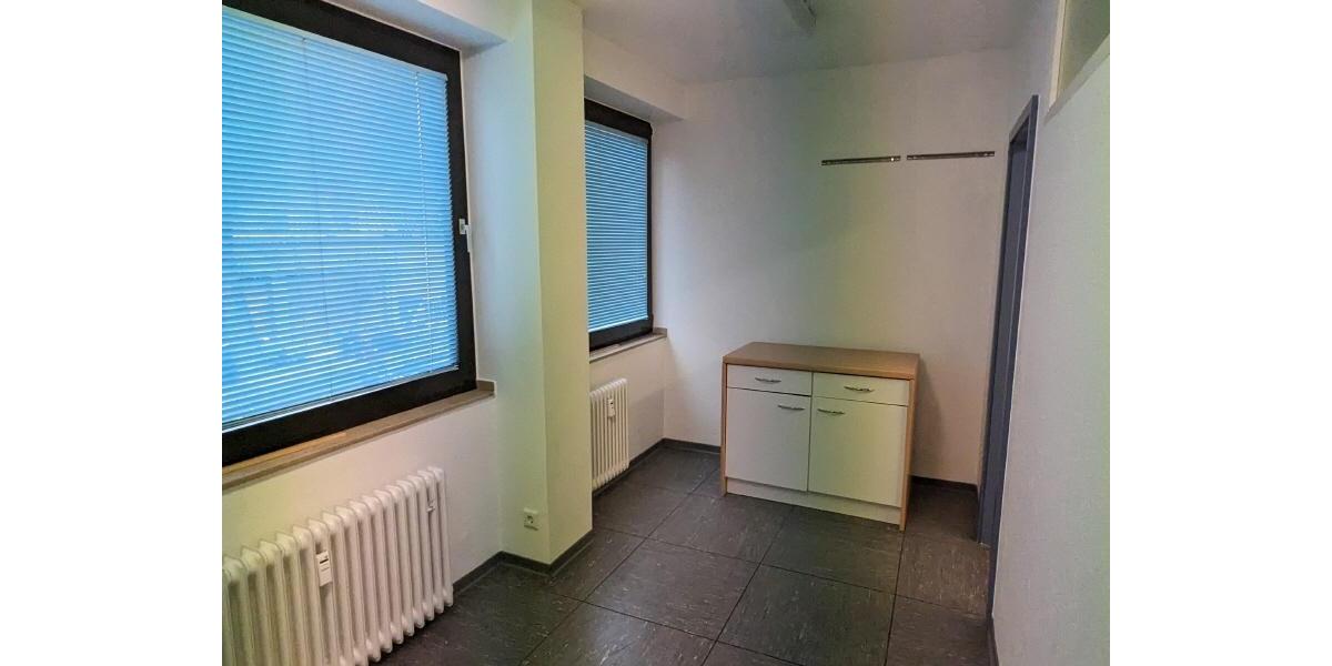 Gewerbeobjekt Düsseldorf Stadtbezirk 8 - 1.300&euro; | Angebot:19441848