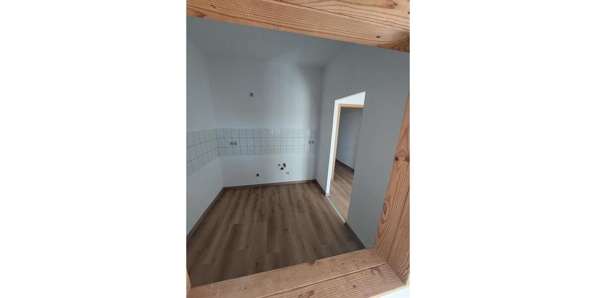 Etagenwohnung Hohenstein-Ernstthal Ernstthal - 1 Zimmer, 39 m&sup2;, 215&euro; | Angebot:24522423