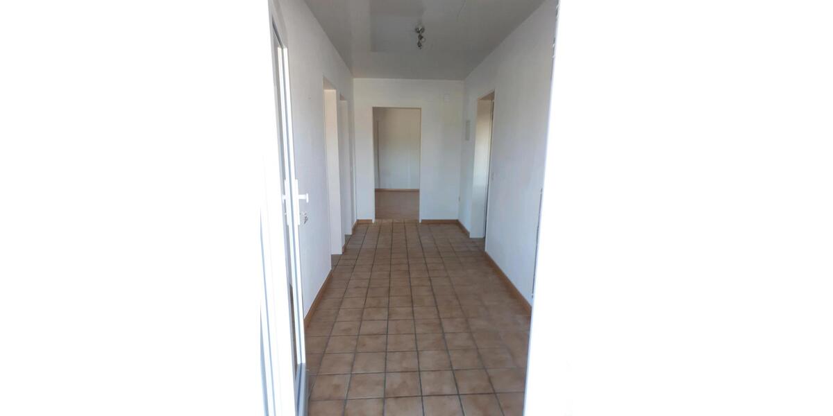 Etagenwohnung Barwedel - 3 Zimmer, 82 m&sup2;, 680&euro; | Angebot:26217279