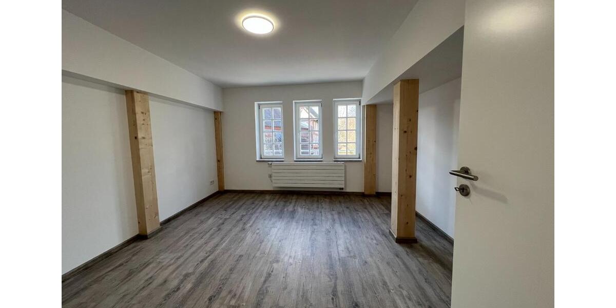 Erdgeschoßwohnung Kirchhain - 3 Zimmer, 75 m&sup2;, 1.043&euro; | Angebot:25932489