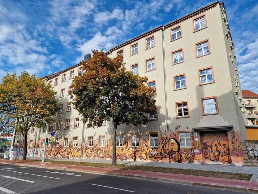 Wohnen in der Neustadt! helle 3-RaumWohnung mit Balkon (EBK gegen Ablöse-wenn gewünscht)