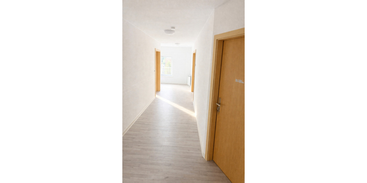 Etagenwohnung Hatten - 3 Zimmer, 100 m&sup2;, 845&euro; | Angebot:24615837