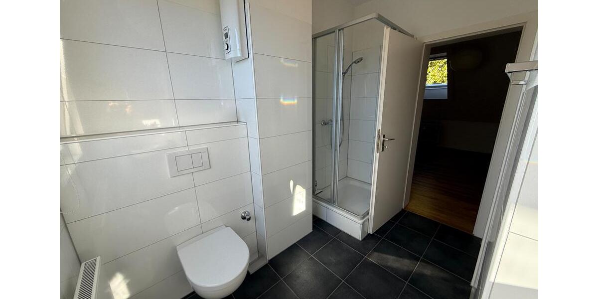 Villa Gelsenkirchen Buer - 12 Zimmer, 310 m&sup2;, 3.200&euro; | Angebot:22985202