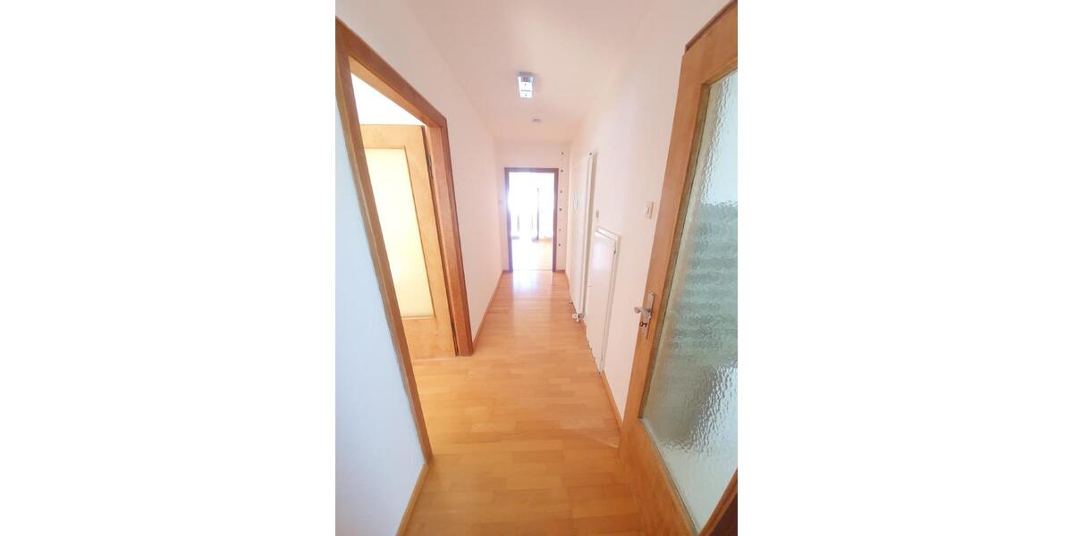 2-ZKB Mietwohnung mit Dachterrasse in ruhiger Lage 