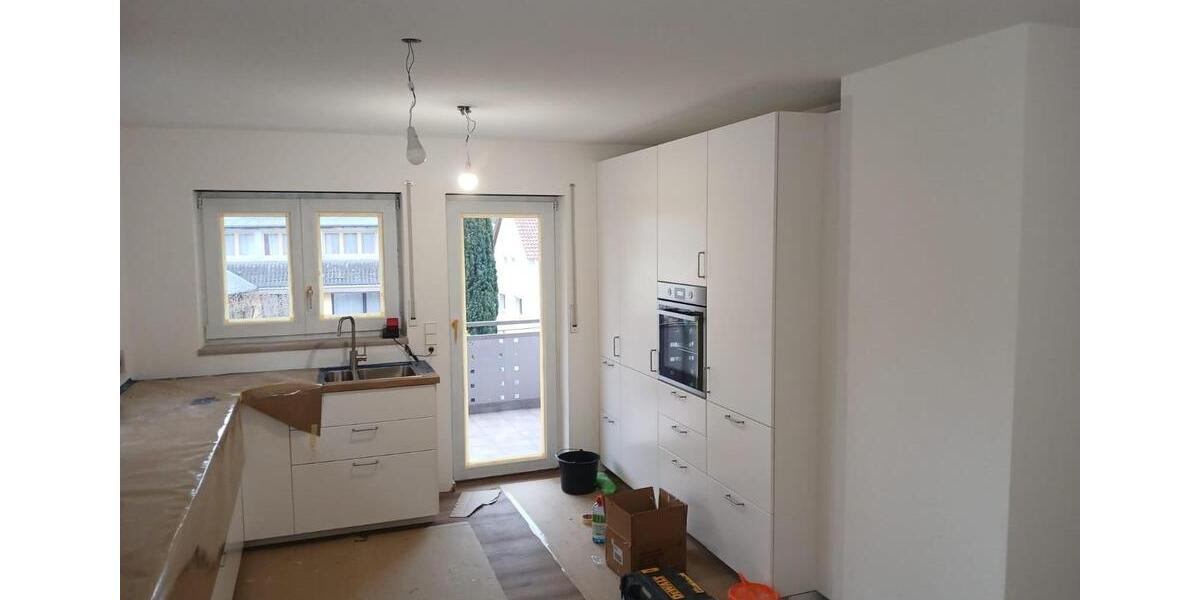 Modernisierte 3-Zi.-Wohnung mit großem Balkon, in FR- Opfingen 3 zimmer