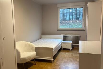 WG-Zimmer möbliert 14qm+ 36qm Gemeinschaftsbereich+ Schwimmbadben 1 zimmer