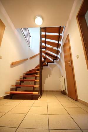 Etagenwohnung Großbodungen - 4 Zimmer, 92 m&sup2;, 650&euro; | Angebot:25796306