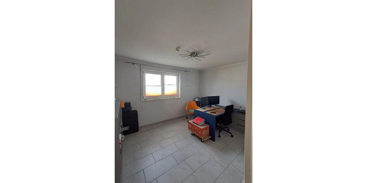 Etagenwohnung Bergisch Gladbach Alt-Frankenforst - 4 Zimmer, 140 m&sup2;, 1.820&euro; | Angebot:25079589