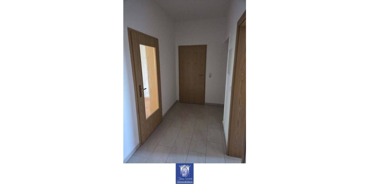 Etagenwohnung Riesa Gröba - 2 Zimmer, 68 m&sup2;, 378&euro; | Angebot:25709087