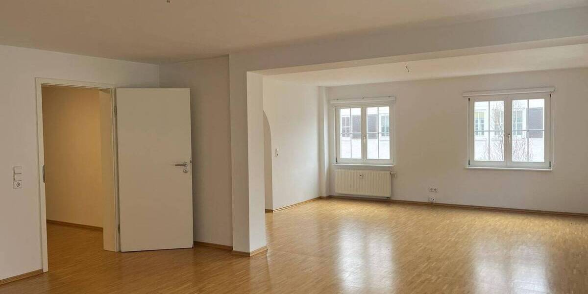 Etagenwohnung Freudenstadt - 3 Zimmer, 132 m&sup2;, 995&euro; | Angebot:26544875