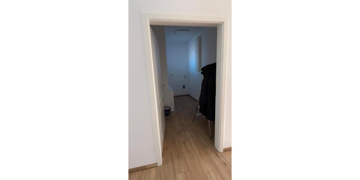 Etagenwohnung Velpke - 2 Zimmer, 80 m&sup2;, 950&euro; | Angebot:26237599