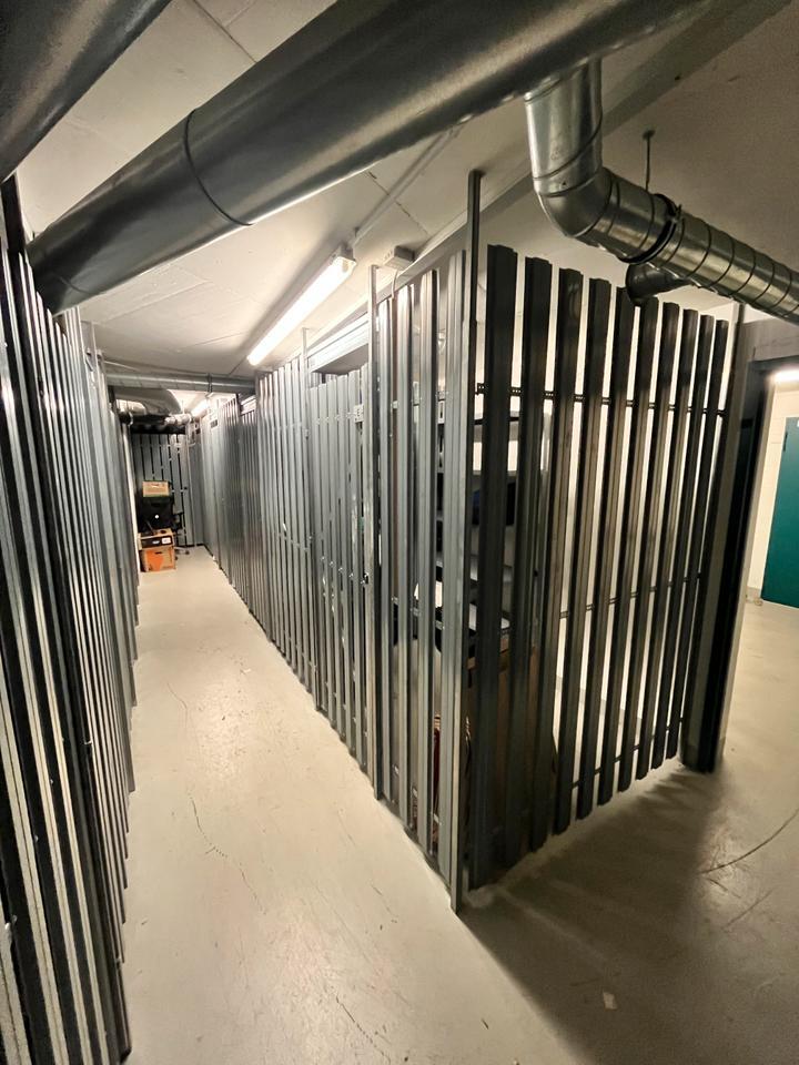 WG-Zimmer in zentraler Lage Berufstätigen-WG — Weiter Bilder fo