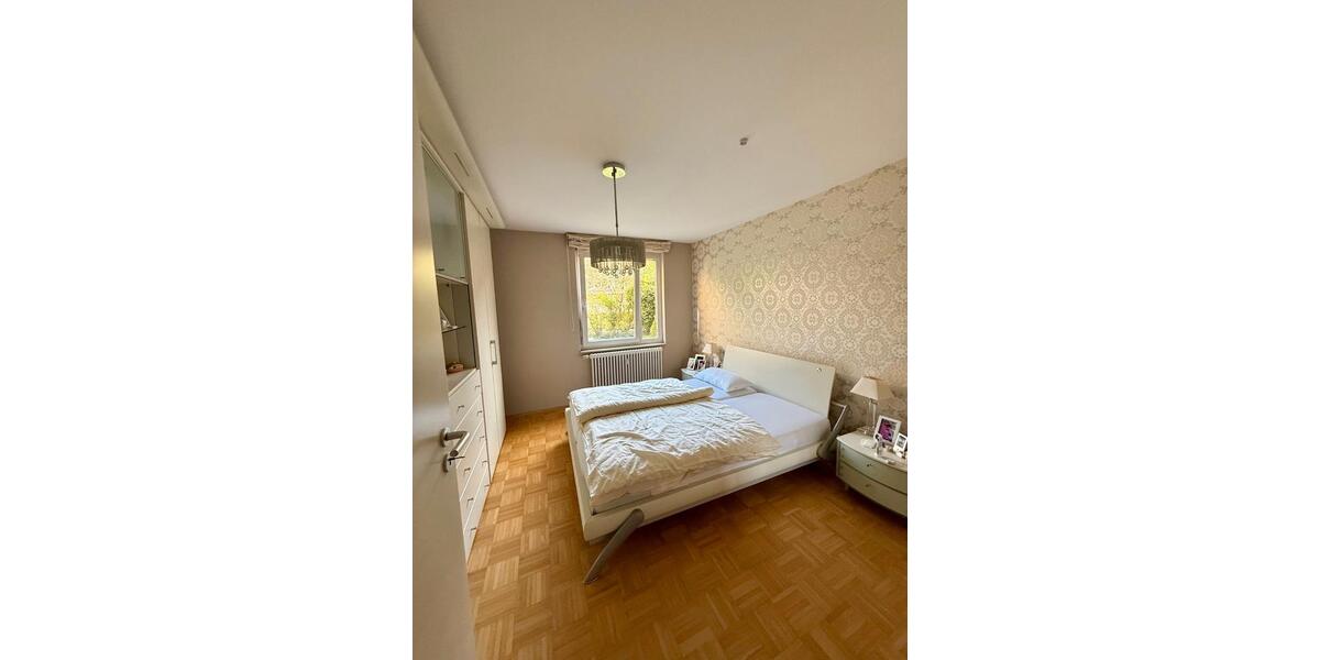 Wohnen auf Zeit Karlsruhe Beiertheim-Bulach - 4 Zimmer, 107 m&sup2;, 2.400&euro; | Angebot:26237687
