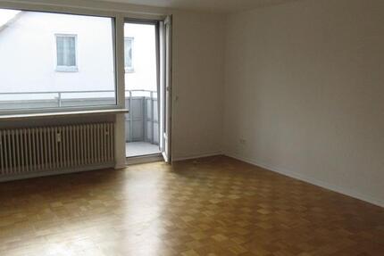 Uninähe. 2 -Zi.- Whg. mit Balkon und EBK. Prima Lage in Herrenhausen. zimmer