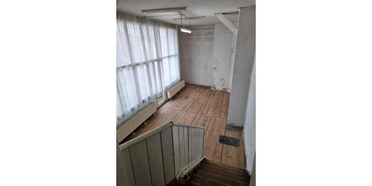 Dachgeschoßwohnung Schwäbisch Gmünd - 4 Zimmer, 120 m&sup2;, 800&euro; | Angebot:25963142