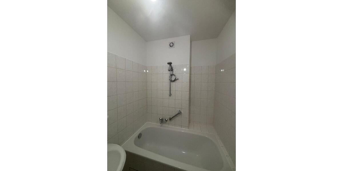 Erdgeschoßwohnung Leipzig Altwest - 2.5 Zimmer, 64 m&sup2;, 650&euro; | Angebot:25234624