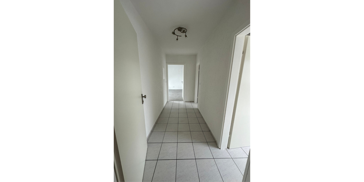 Dachgeschoßwohnung Rülzheim - 2 Zimmer, 53 m&sup2;, 900&euro; | Angebot:25870800