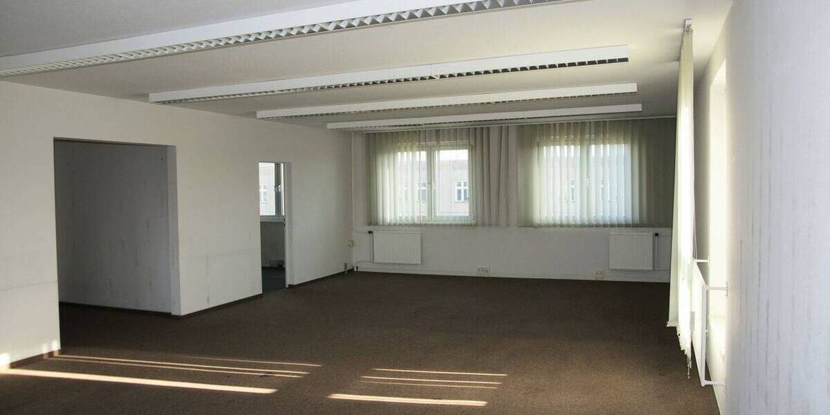 Gewerbeobjekt Berlin Marzahn - 1 Zimmer, 67 m&sup2;, 864&euro; | Angebot:26162830