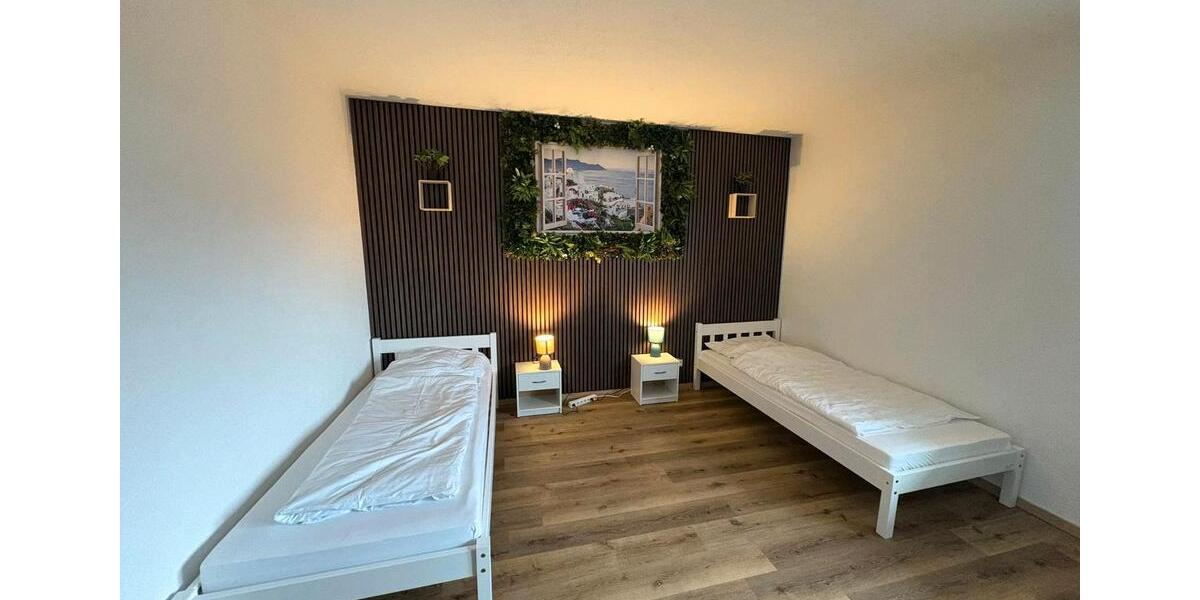 Wohnen auf Zeit Keltern - 13 Zimmer, 300 m&sup2;, 60&euro; | Angebot:25943591