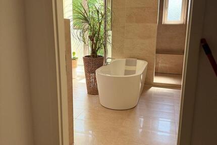 Wohnung Duisburg Duisburg-Mitte - 2 Zimmer, 91 m&sup2;, 850&euro; | Angebot:24896150