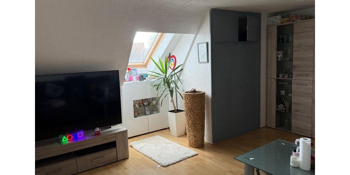 Dachgeschoßwohnung Nürtingen - 3 Zimmer, 68 m&sup2;, 850&euro; | Angebot:26639332