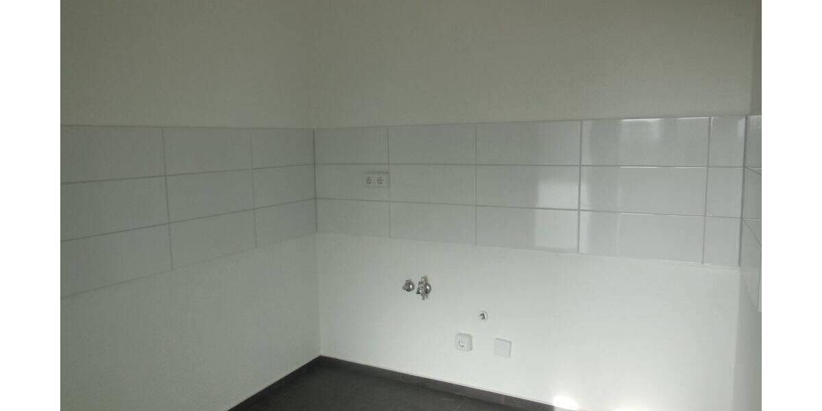 Etagenwohnung Dessau-Roßlau Süd - 3 Zimmer, 57 m&sup2;, 337&euro; | Angebot:26141003