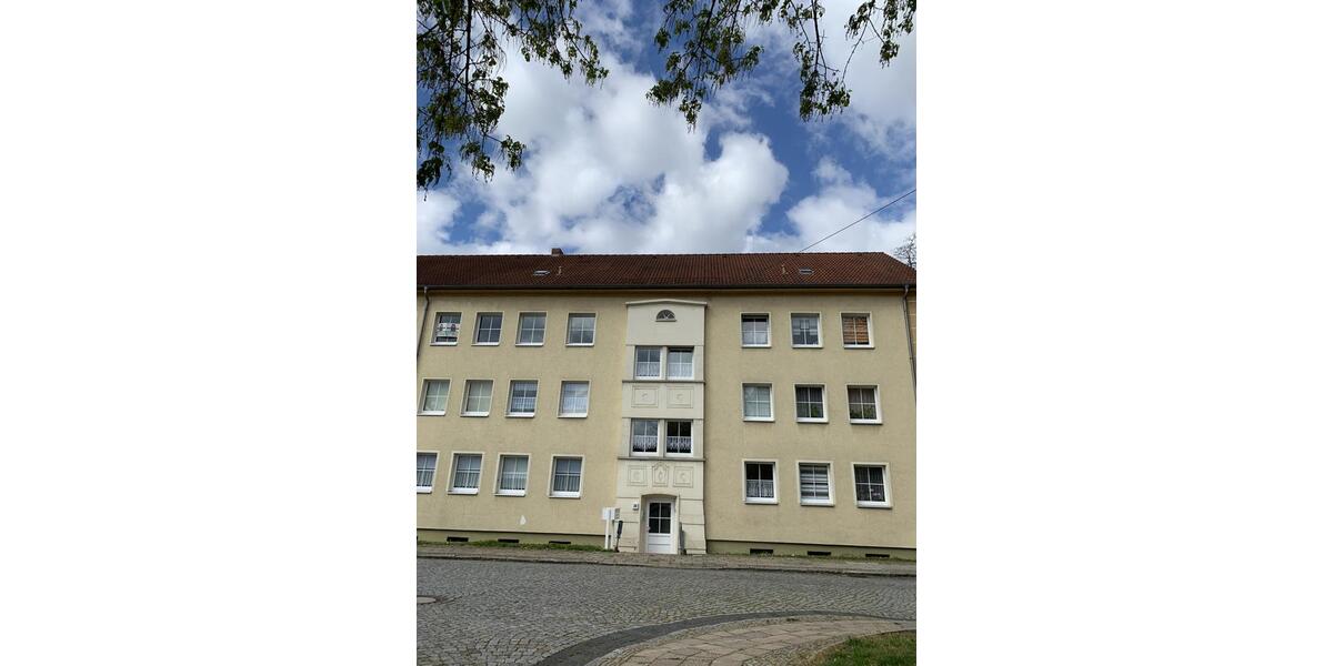 Etagenwohnung Staßfurt - 2 Zimmer, 51 m&sup2;, 313&euro; | Angebot:26663791