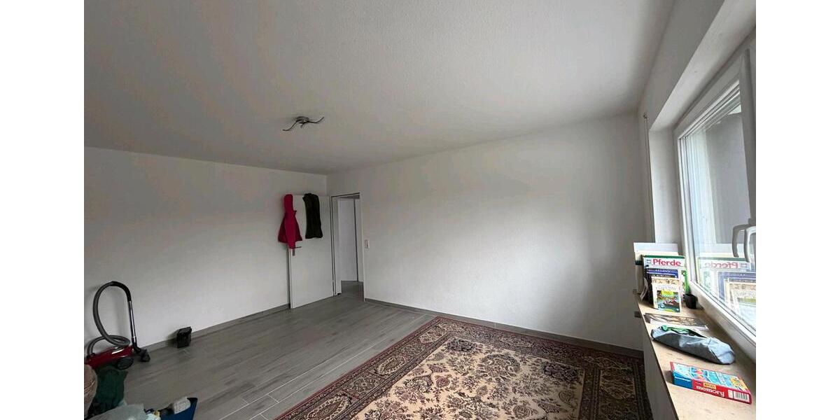 Büro,Studio,Versicherungsbranche, Physiopraxis. In Gundelfingen zimmer